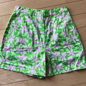 Lilly Pulitzer shorts with pockets!